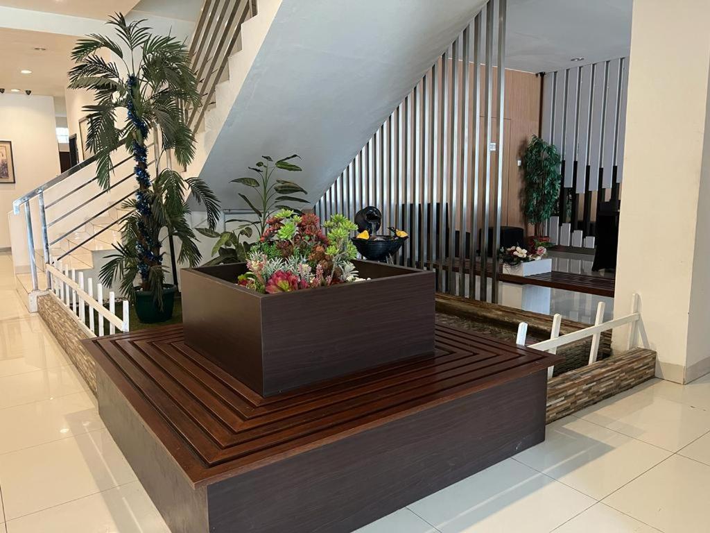 Ayla City Hotel Sorong Buitenkant foto