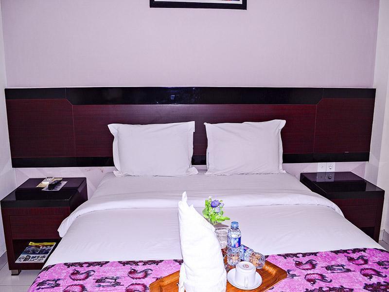 Ayla City Hotel Sorong Buitenkant foto